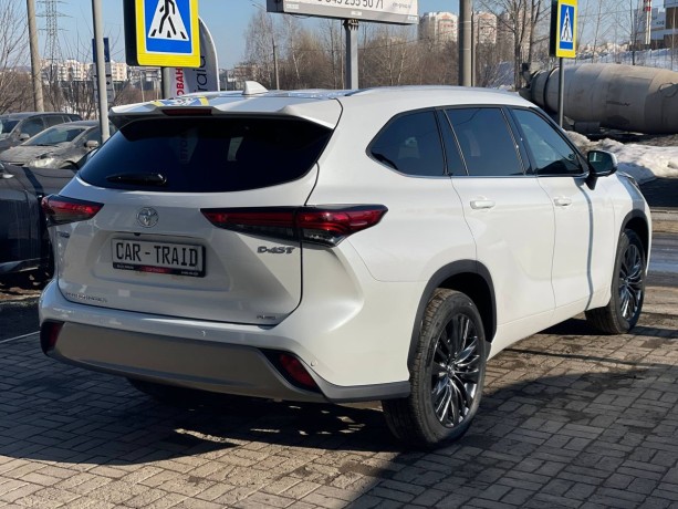 toyota-highlander-20-l-2026-g-big-4