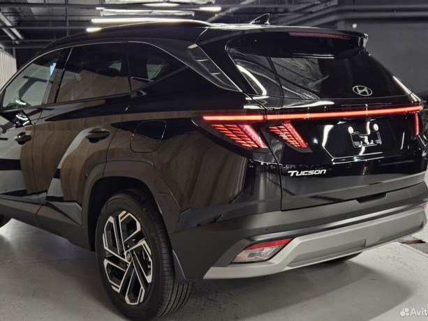 hyundai-tucson-20-l-2025-g-big-9