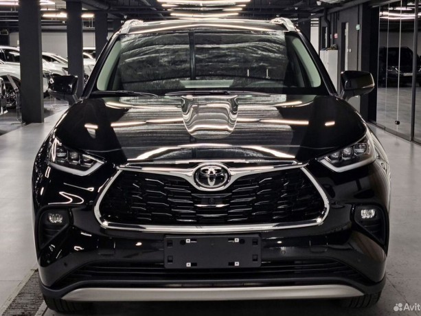 toyota-highlander-20-l-2025-g-big-2
