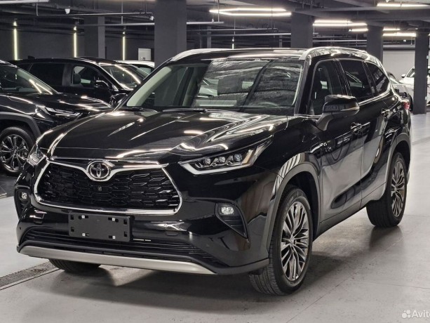toyota-highlander-20-l-2025-g-big-3