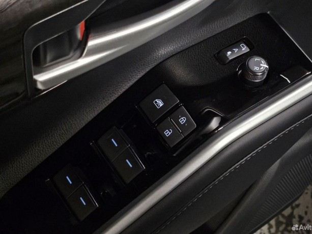 toyota-highlander-20-l-2025-g-big-8