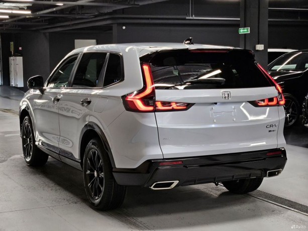 honda-cr-v-20-l-2025-g-big-4