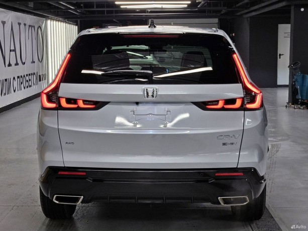 honda-cr-v-20-l-2025-g-big-6