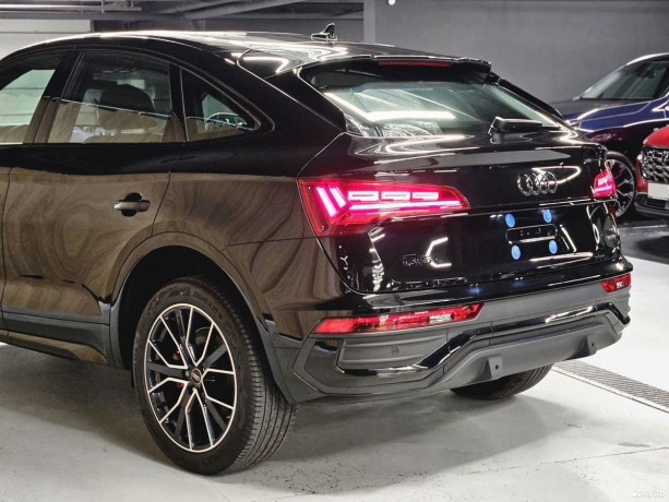 audi-q5-sportback-20-l-2025-g-big-5