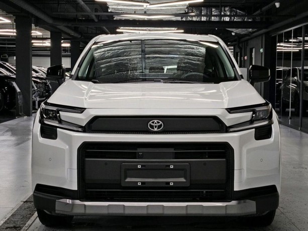 toyota-rav4-20-l-2026-g-big-1