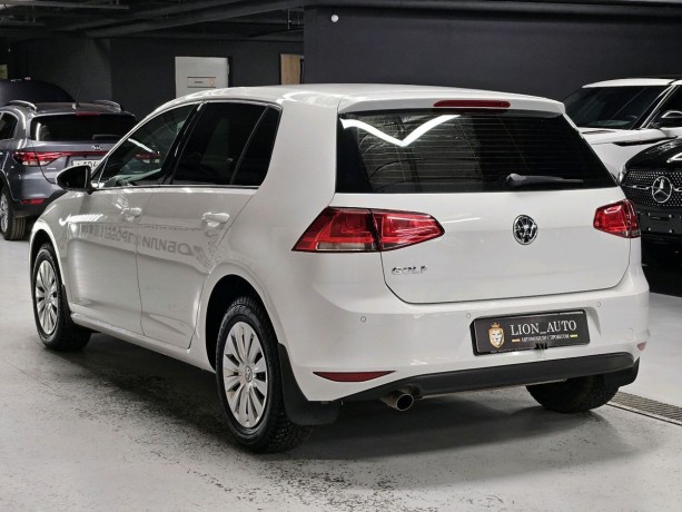 volkswagen-golf-16-l-2014-g-big-3