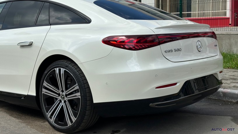 mercedes-benz-eqs-2022-g-big-3