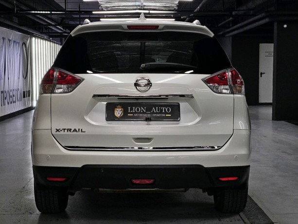 nissan-x-trail-25-l-2018-g-big-6