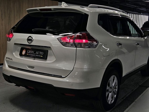 nissan-x-trail-25-l-2018-g-big-8